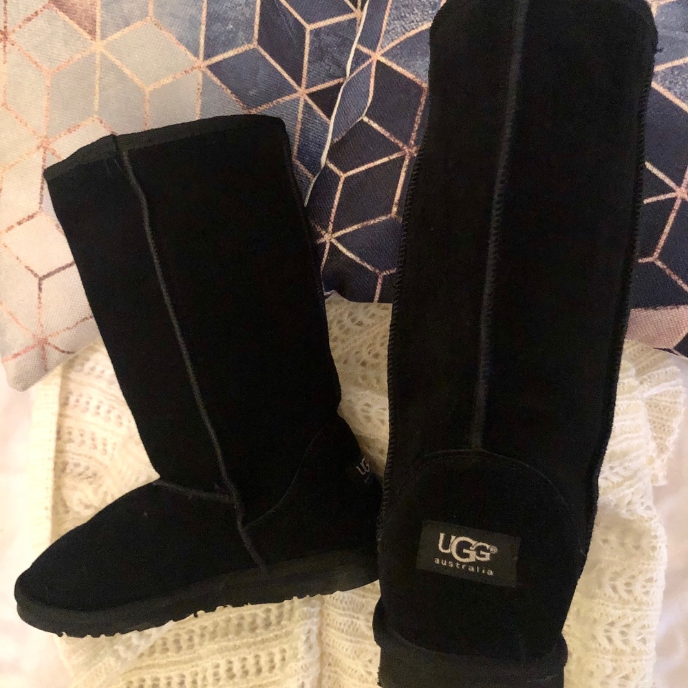 Black UGG boots Size 9